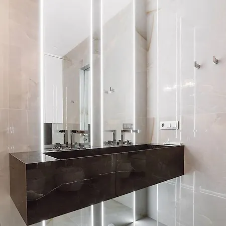 Noviy Bereg Luxury *
